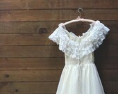 Vintage White lace dress Size US Small 2 to 4