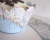 Map Cupcake Wrappers, Vintage Map , Destination Wedding, Travel Theme, Vintage Wedding, Map Theme, Set of 30