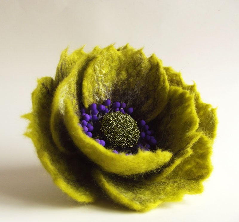 Felted Flower Brooch, Hand Felted Jewelry, Green Flower Pin, "A little bit different poppy"(MADE TO ORDER)