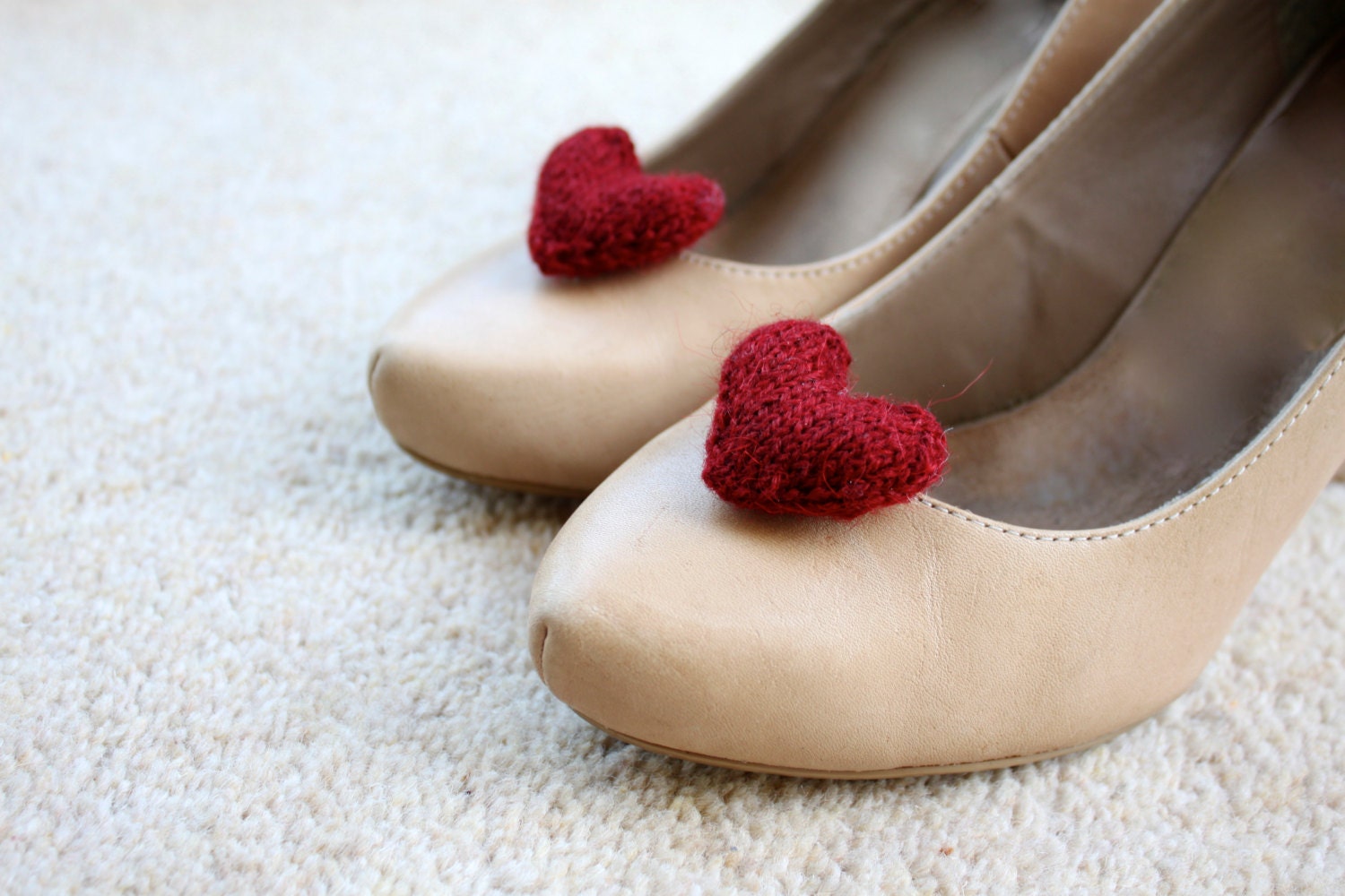 Heart Shoe Clips, Knitted Shoe Clips, Wedding Shoes, Knit Shoe Clips, Bridesmaid Shoe, Knit Heart Shoe Clips