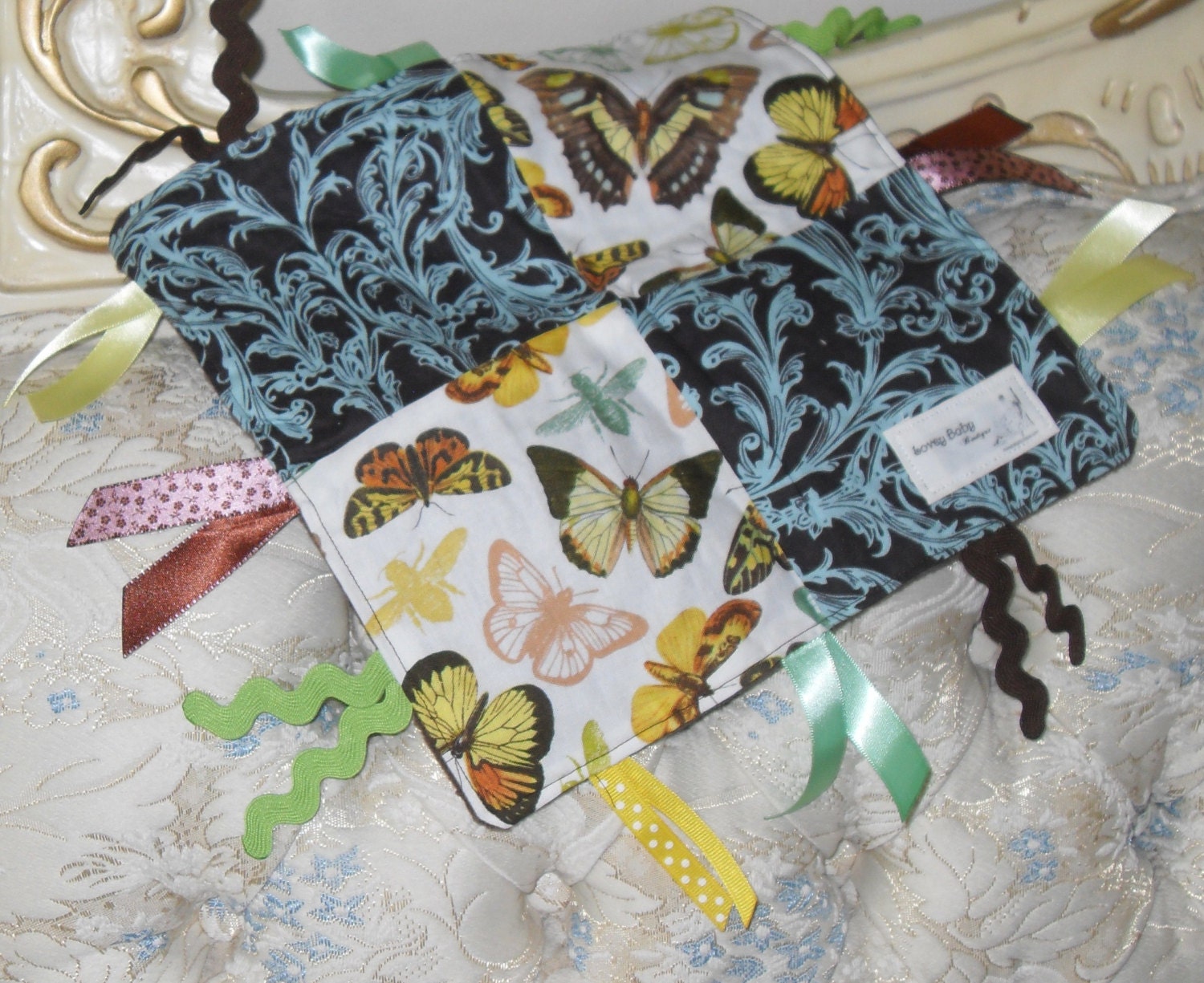 French Journal Anjou Papillon in White Lovey with ribbons and minkey back
