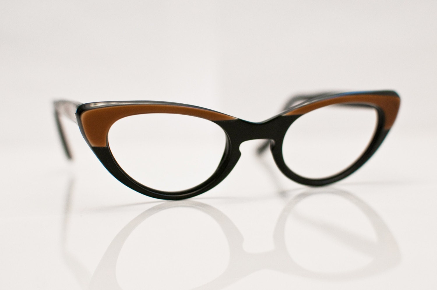1960s Cateye 2 Tone Glasses: A Woman Who Means Business