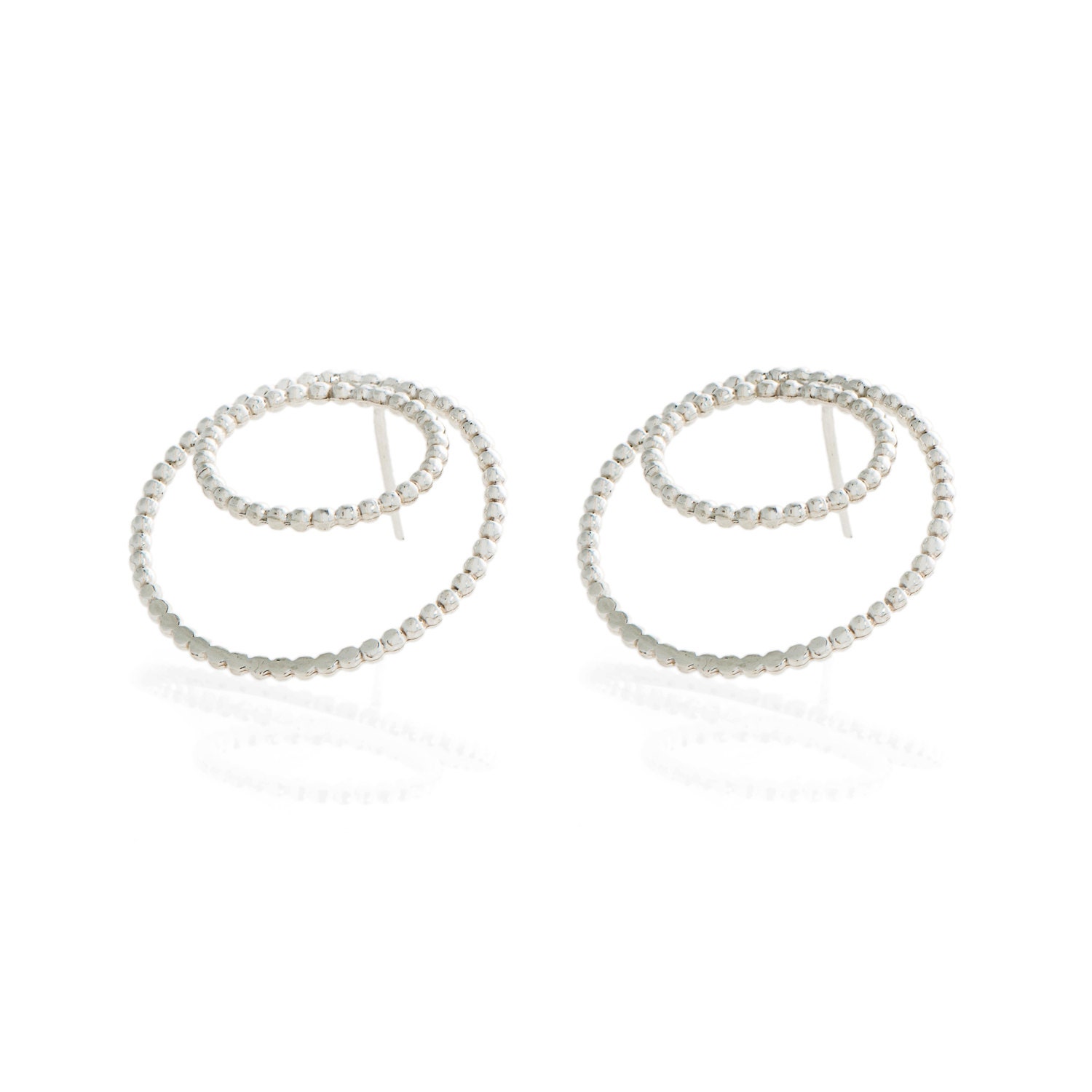 925 Silver Stud Earrings of two circles  when one rises higher than the other and creates a three-dimensional look.