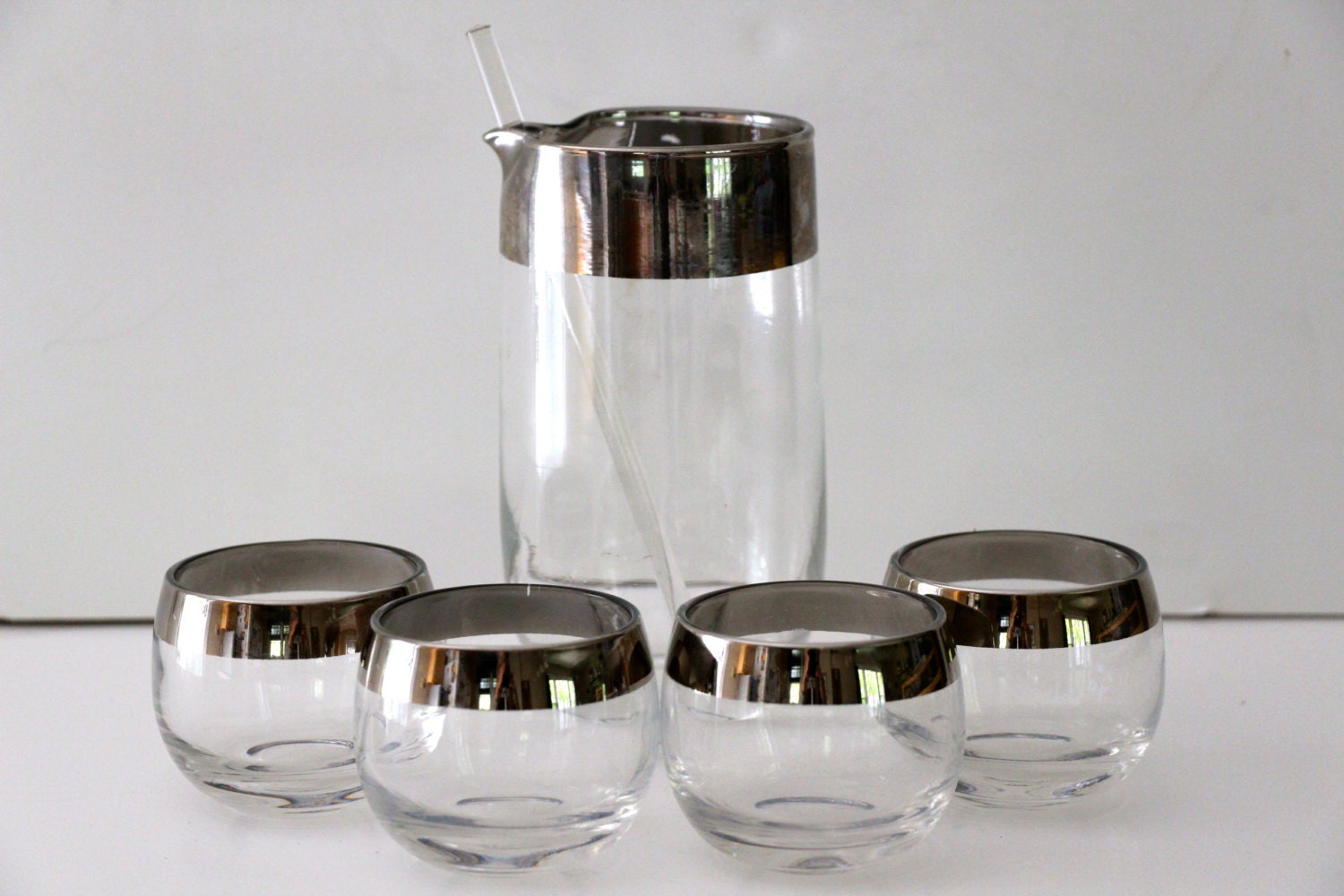 Vintage Dorothy Thorpe Style Pitcher and Low Ball Set