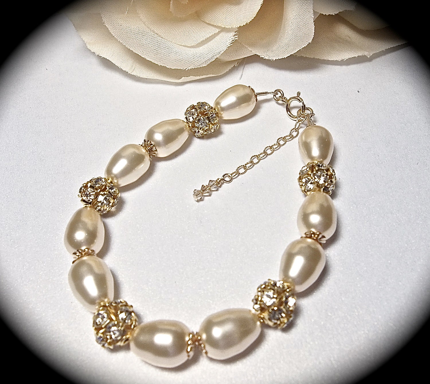Bridal jewelry - Pearl bracelet - Gold pearls - Swarovski's gold crystal fireballs - Gold filled - Extender - Brides bracelet
