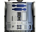 R2-D2 Liquor Drinking Flask Gift 6oz. R2D2 from Star Wars featured on both sides of Flask