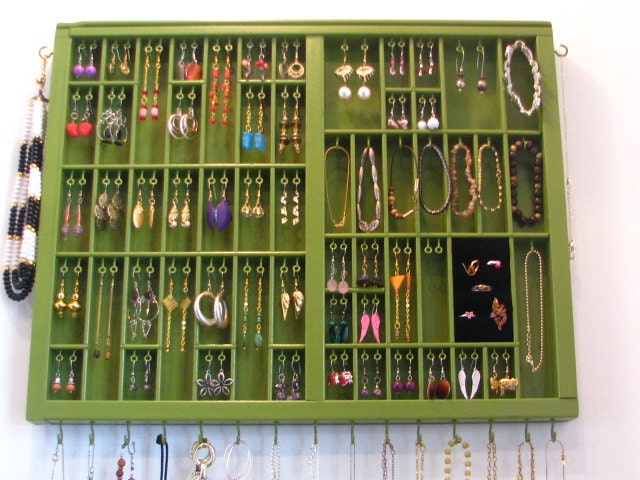 Dill Pickle Jewelry Box with ring cubby