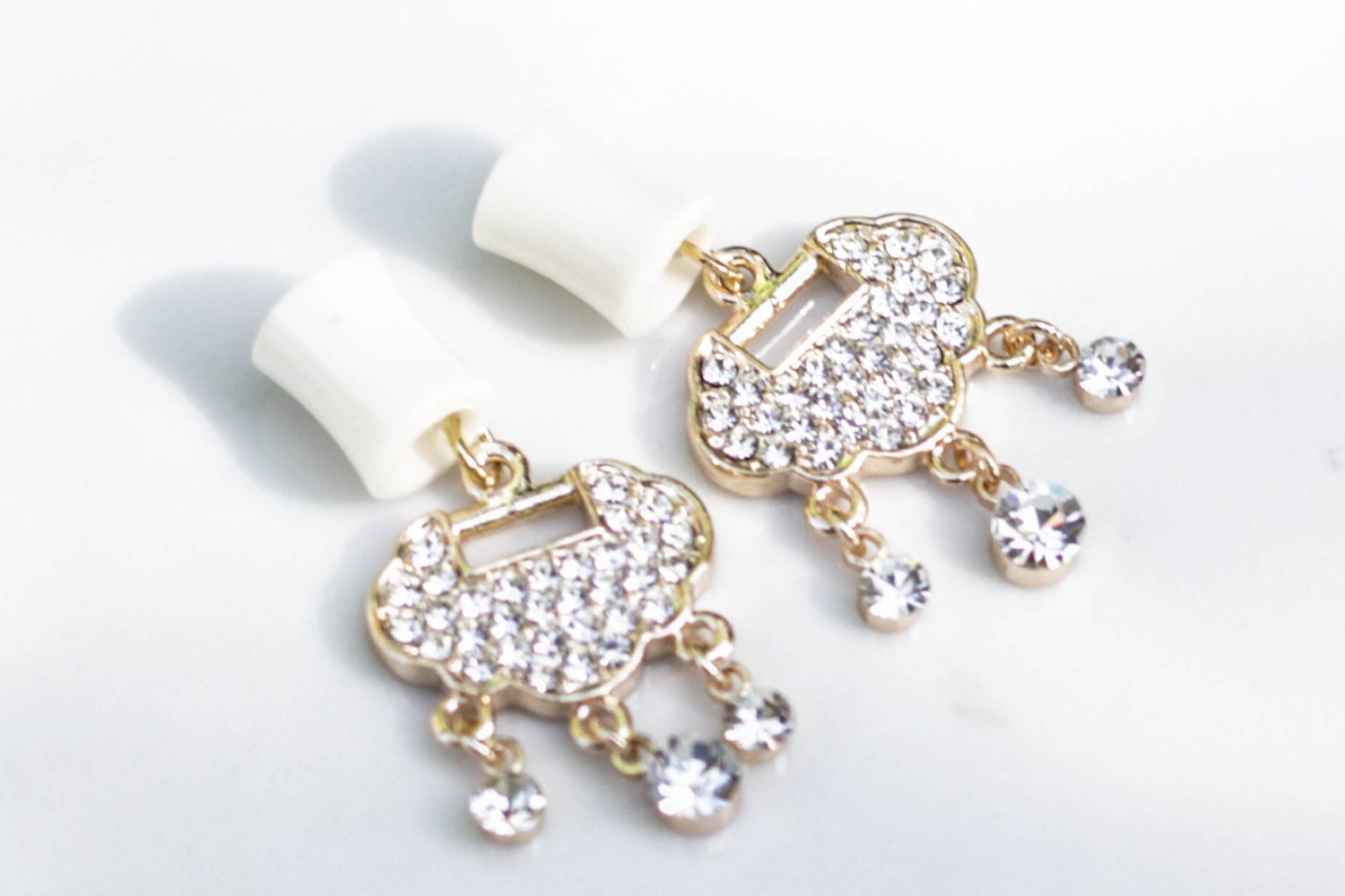 4g-5/8" Gold Rhinestone Covered Korean Design Dangle Plugs Tunnels