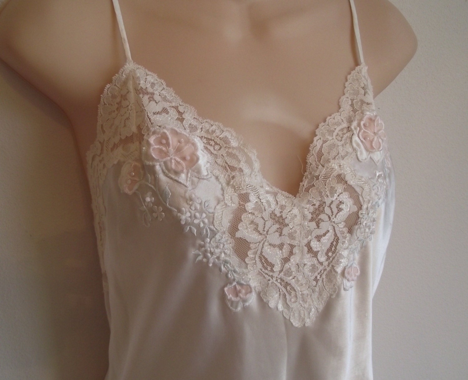Vintage nightgown silky bridal white embroidered bodice S