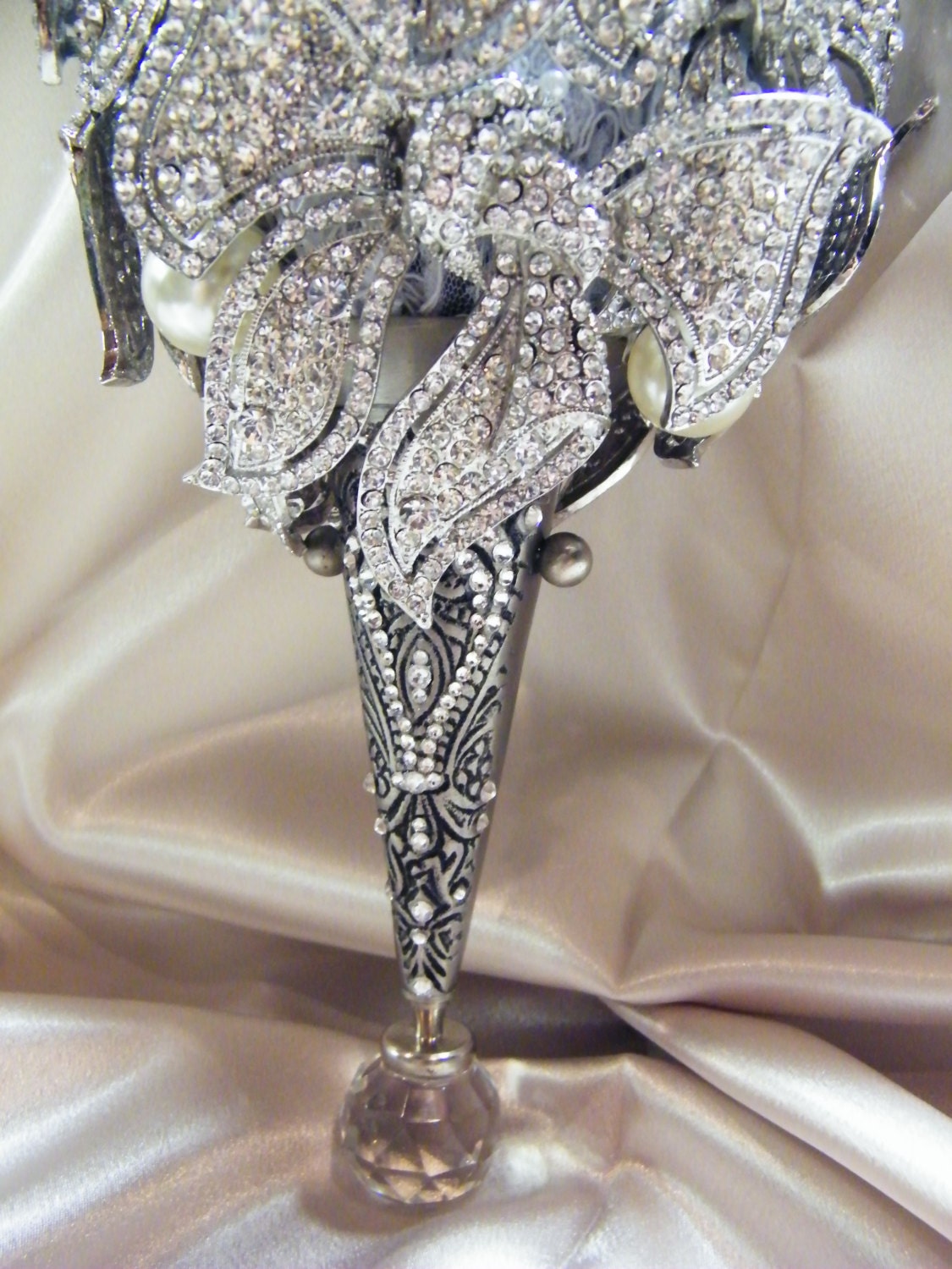The Emma a crystal bow and pearl brooch bouquet
