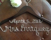 Wedding deluxe hanger with date and name 