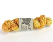Kainuu Grey Finnsheep wool yarn Tanhu, 100 g, colorway Saffron