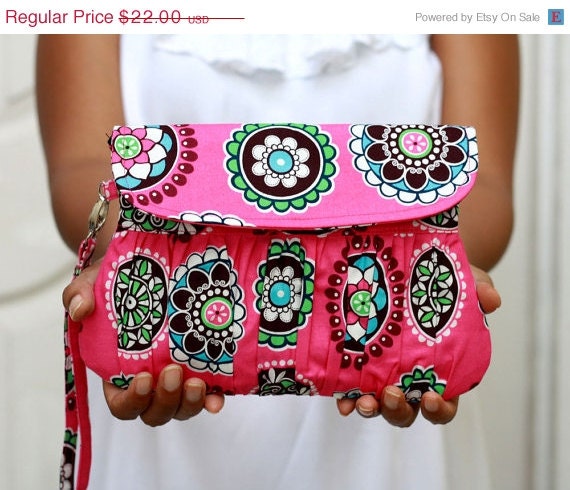 SALE - Wristlet Clutch, pleated wristlet in hot pink