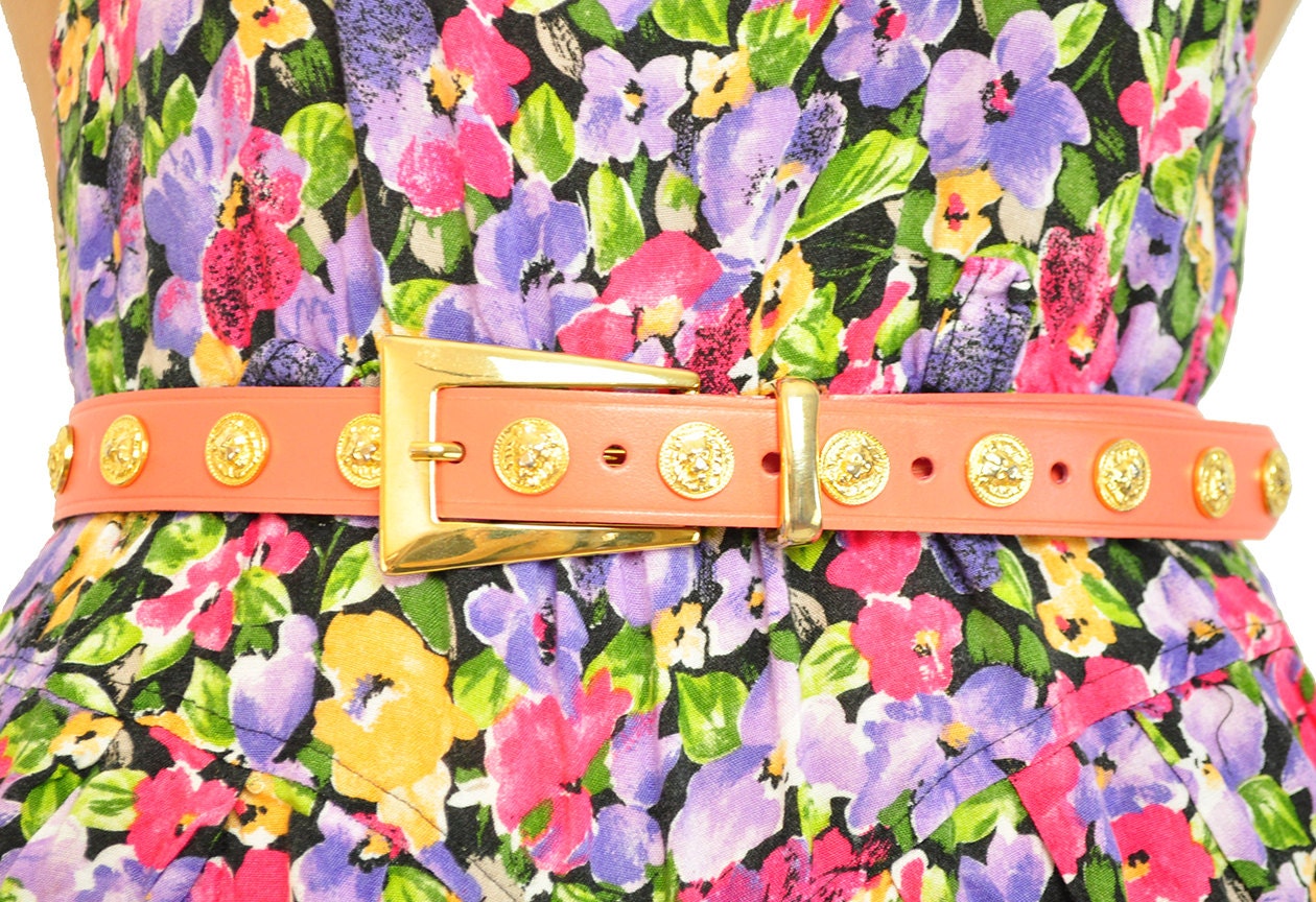 LiON HEAD STUD SKiNNY BELT / bright coral / so 90s yes
