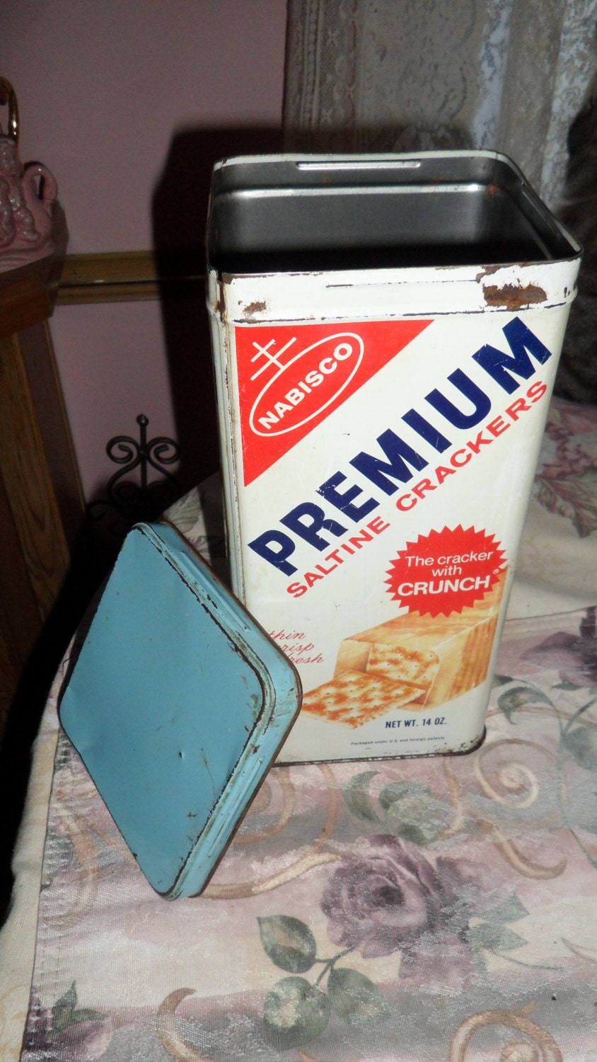 Vintage Premium Saltine Crackers Tin  Retro Metal Storage Advertising Box  Nabisco Collectible Kitchen Tin  Nostalgic Cracker Tin