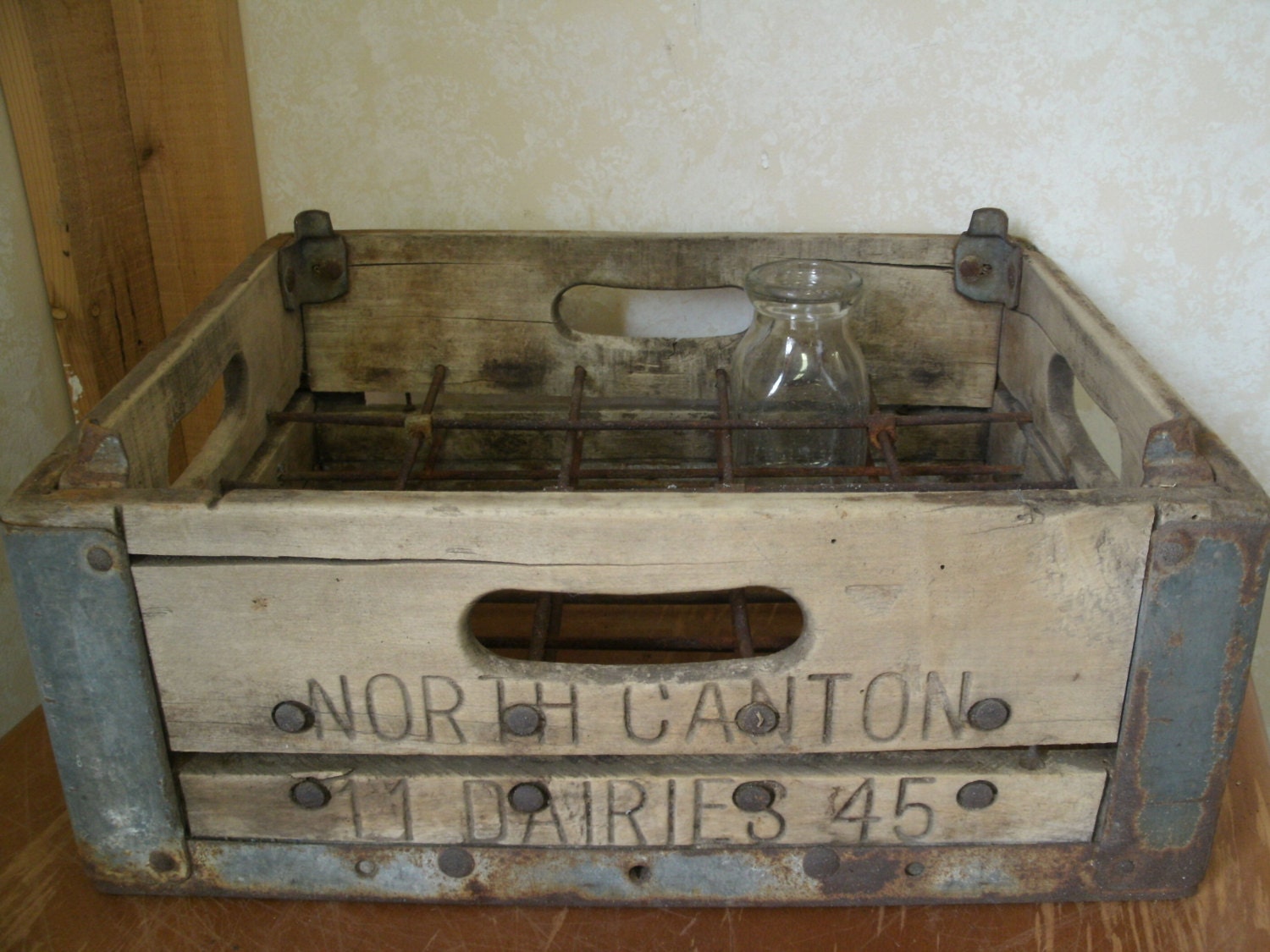 1945 Wood Half Pint Milk Crate (holds 20 bottles) - North Canton Dairies