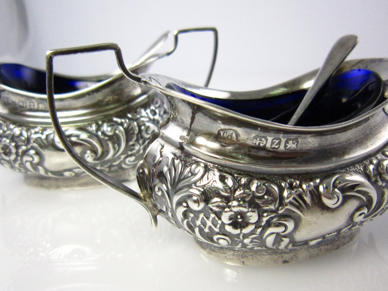 1899 Antique English Sterling Silver Salt Cellar with Cobalt Blue Glass Liner and Spoons.