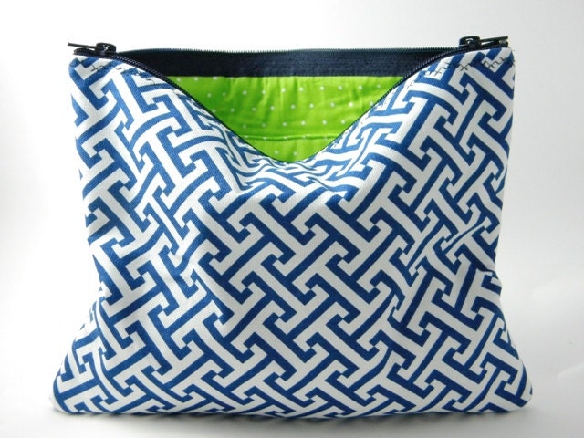 SALE/LAST ONE - Linked Statement Clutch