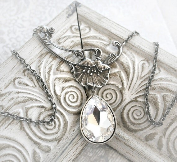 LILY BRIDE romantic vintage fantasy inspired lily asymmetrical bridal necklace with Swarovski crystal, free gift boxing
