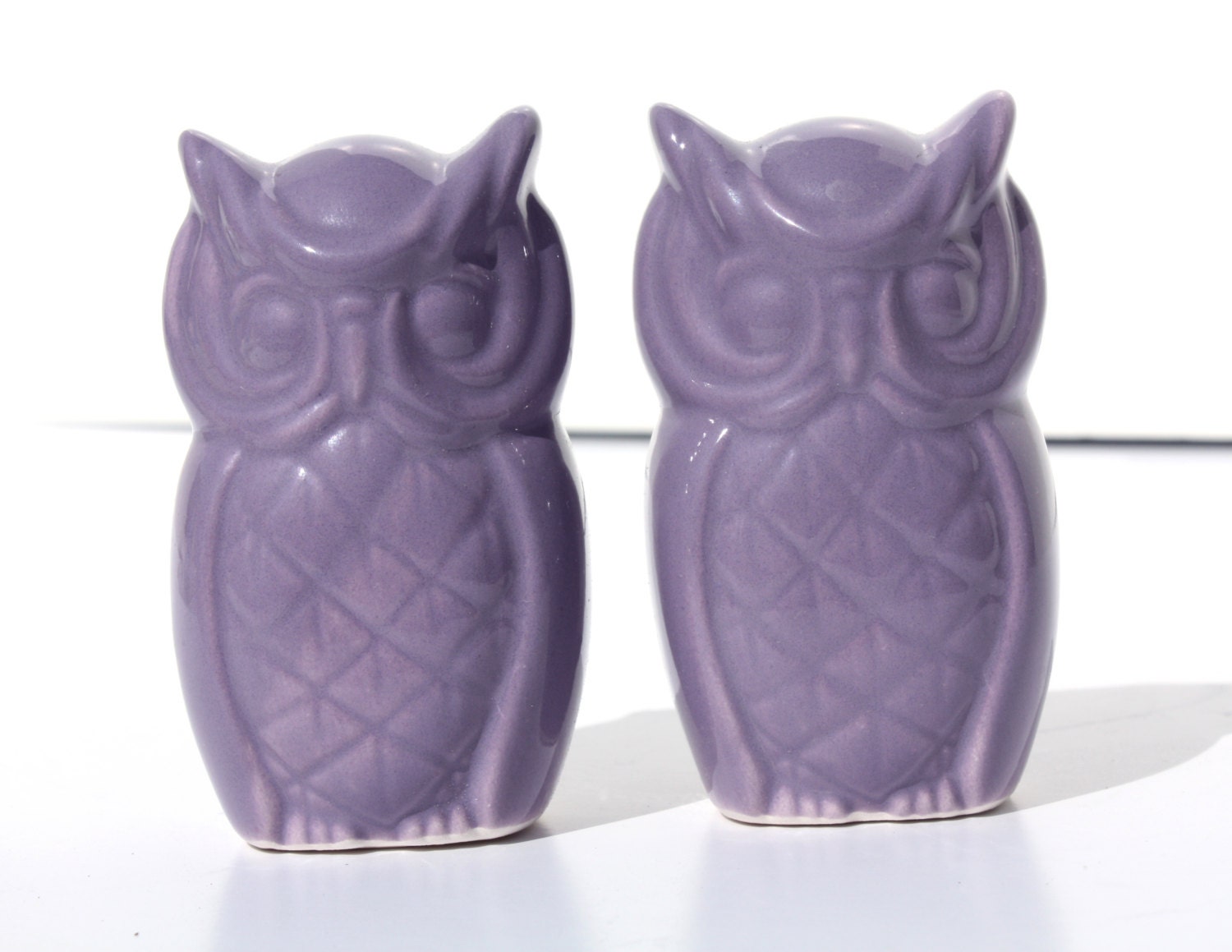 Lilac Ceramic Owl Figurines - Pair of Vintage Design Owls in Light Purple