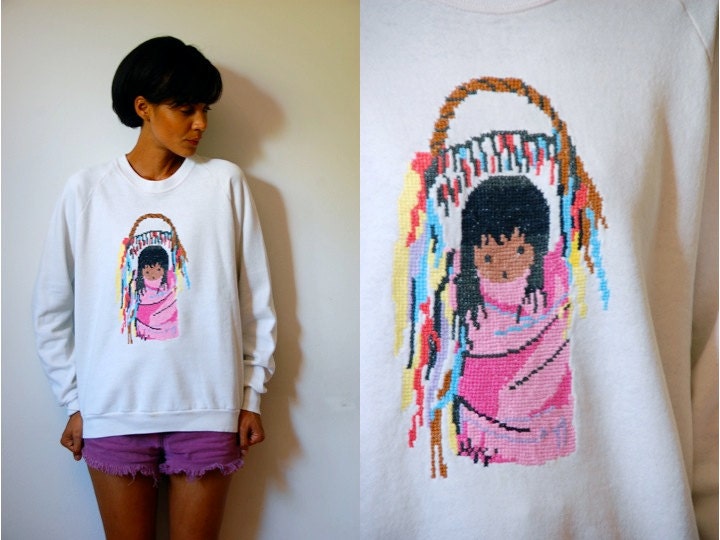 Vtg Embroidered Native American Baby White Cotton Sweatshirt