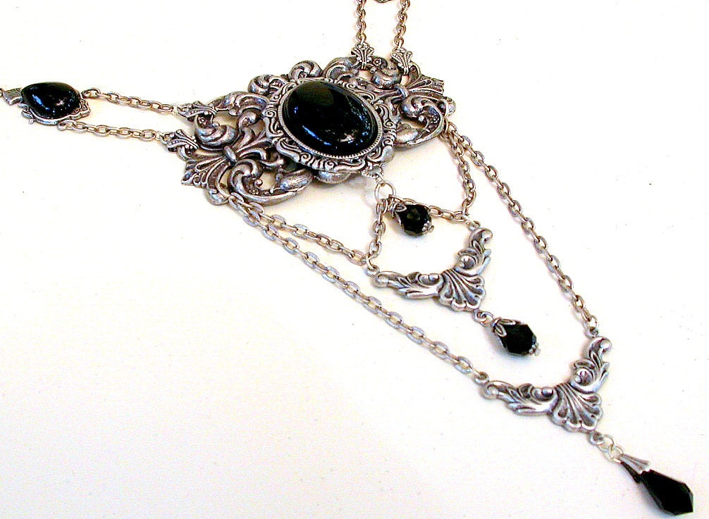 Gothic Black Onyx on Silver Necklace - Vintage style Choker / Necklace - Victorian Jewelry