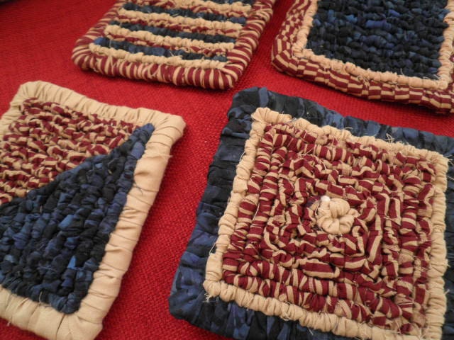 Holiday Coaster Set Of Four Americana Primitive Folk Art Coasters Old Red Navy Old White