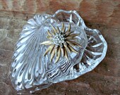 Glass Heart Jewelry Storage. Vintage Jewelry Embellished Glass Heart. Antique Broach. Trinket Holder. Glass Dish with Lid. Jewelry Display.