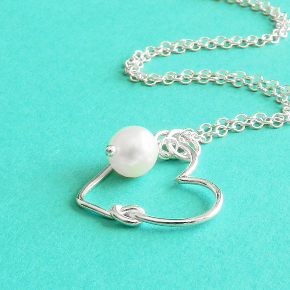 Love knot necklace, heart tie the knot necklace, dainty sterling silver bridesmaid necklace, pearl bridesmaid gift jetteam
