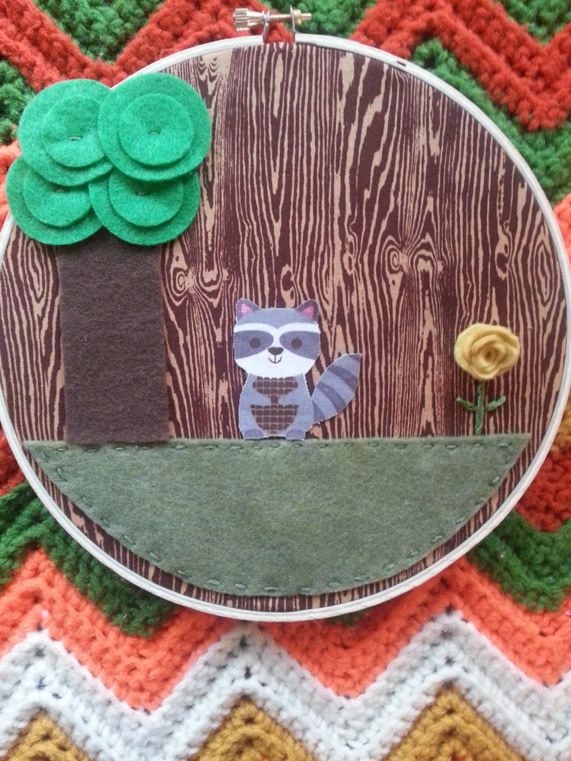 Remy the Raccoon 8" Hoop
