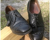 Vintage 1980s Size 9.5 -- Allen Edmonds -- Sharkskin -- Nassau Ostendo Oxford Wing Tip -- Men's Dress Shoes -- Made in the U.S.A.