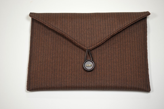 Handmade E-Reader Cover in Etsy, Nook Case, Padded Kindle Cover Made of a Brown Outdoor Fabric, Velour Lining, Button and Loop Closure