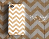 Apple iphone case for iphone iphone 5 iphone 4 iphone 4s iPhone 3Gs : wood and white Chevron (not real wood)
