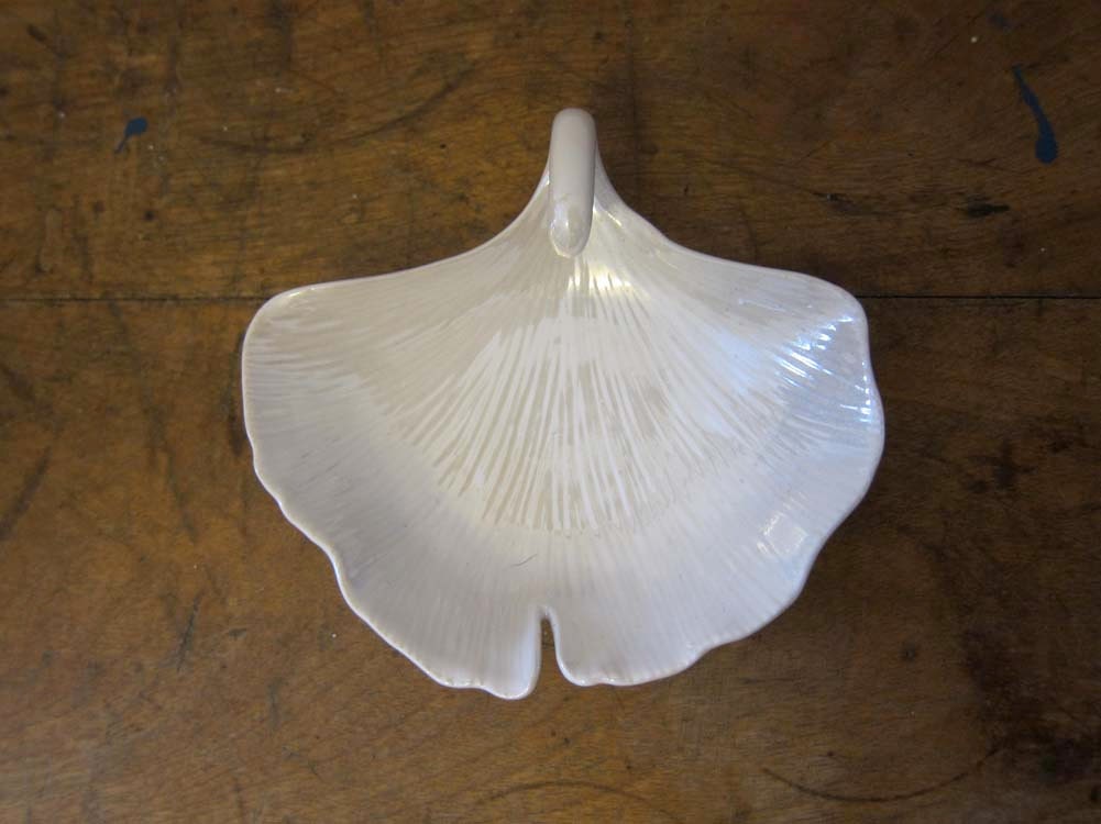 Small Gingko Leaf Dish - White Iridescent Ceramic