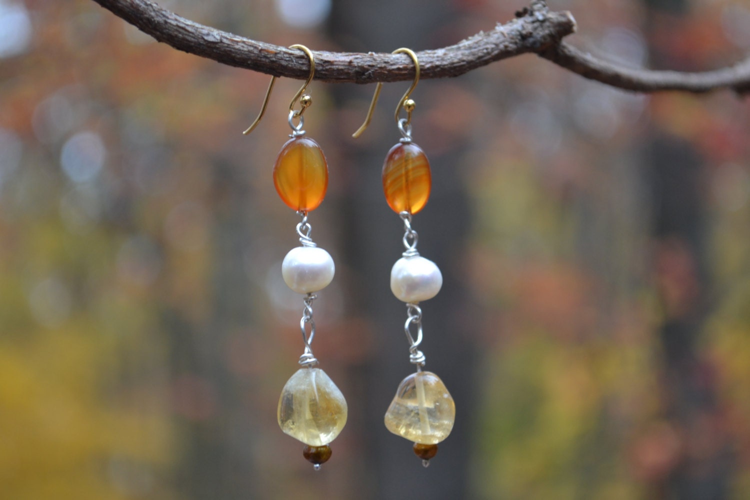 Triple Drop Earring  - Natural Pearls between Yellow and Amber Agate