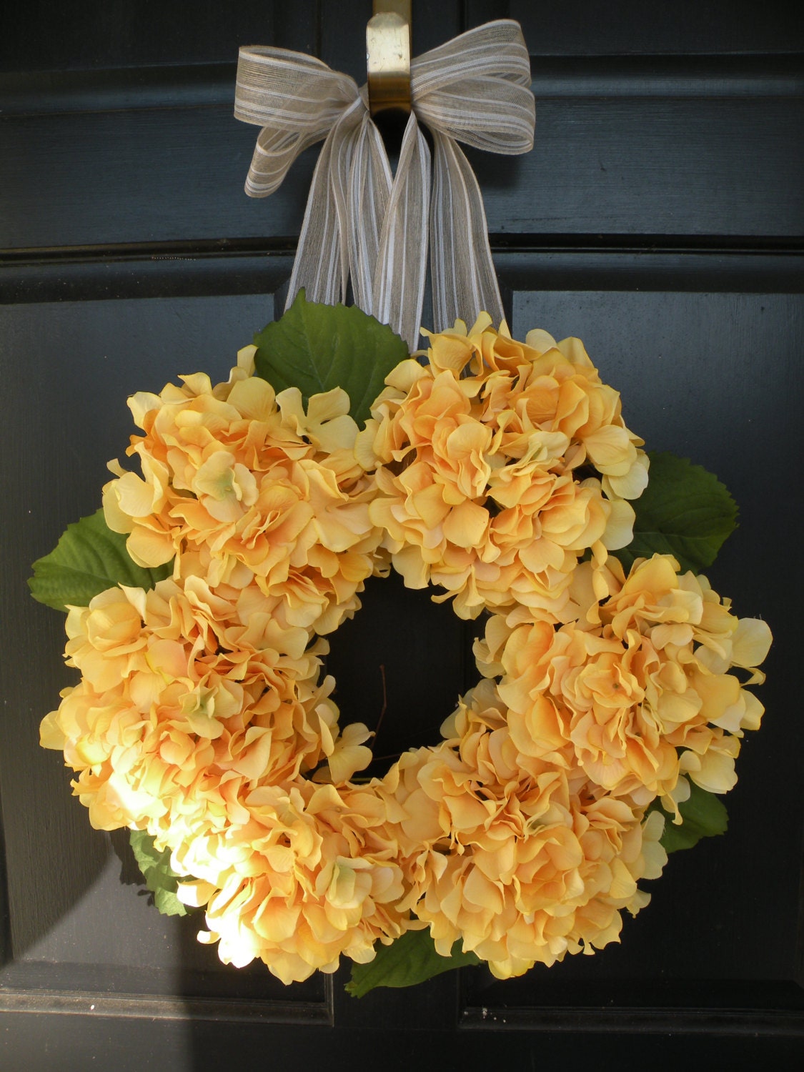 Yellow Spring Hydrangea Wreath
