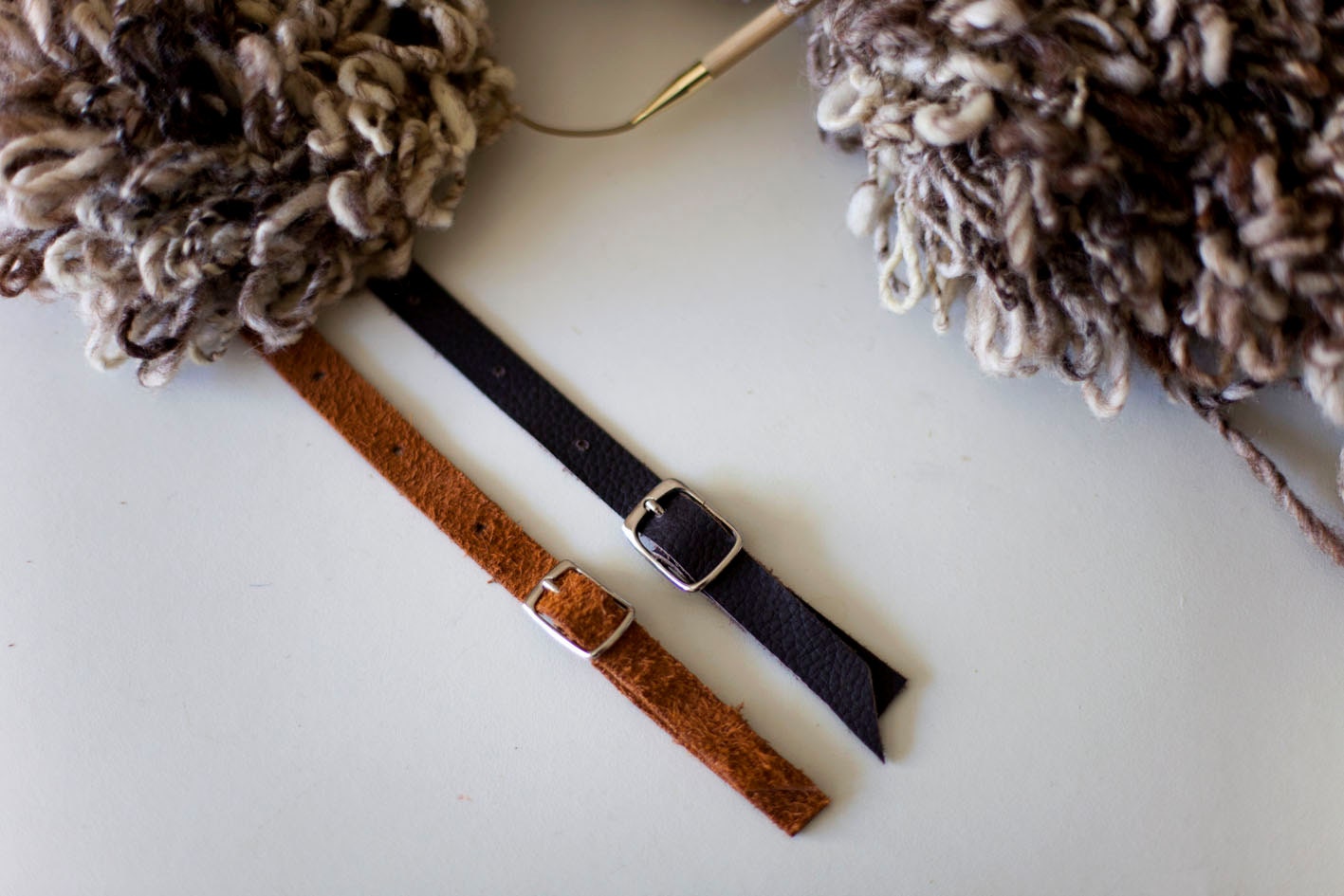 Handknitted Handspun Handmade Natural Wool - Knitted Collar - Faux Fur in Loop Stitch