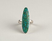 Turquoise Chip Oblong Stone Sterling Silver Ring, vintage jewelry 1960s - 1970s