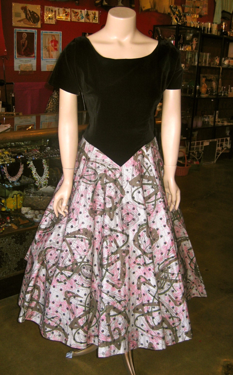 1950s Atomic Doris Dodson Circle Skirt Bombshell Dress