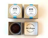 25 Custom Wedding Favors with Date Label and Chocolate Truffles///Rehearsal Dinner///Welcome Gifts