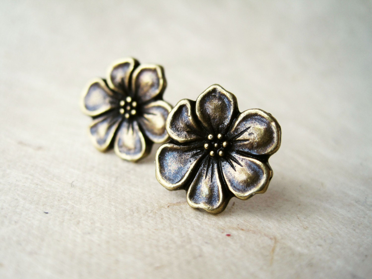 Bronze Flower Earrings. Antiqued Jewelry. Apple Blossom Stud Earrings. Floral Earrings. Antique Brass Metal Flower Earrings. FSE1