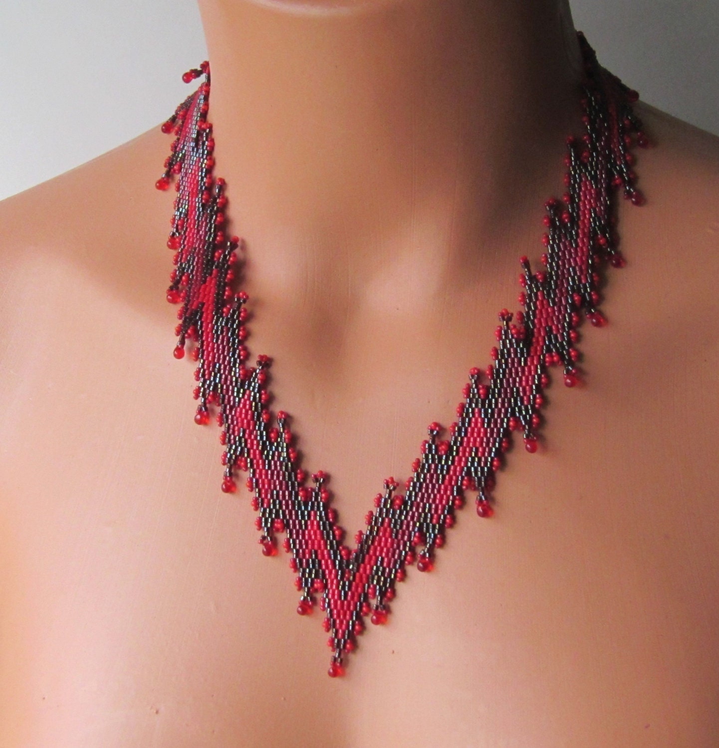 Peyote zigzag necklace