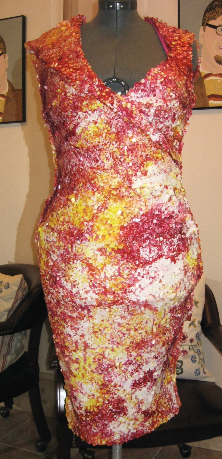 Red Carpet Ready Stretch Size 12 Spatter Painted Paillettes Dress