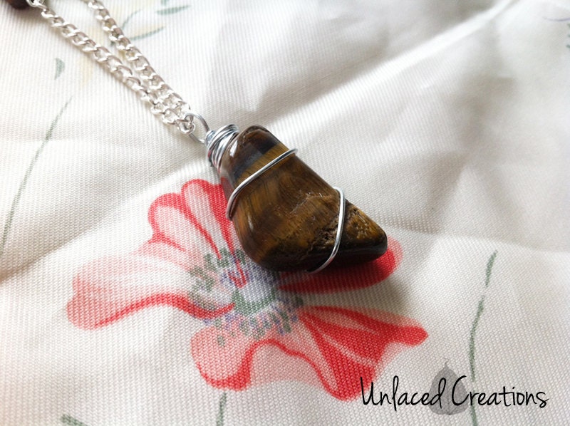 teigra. a wire-wrapped tiger's eye necklace.