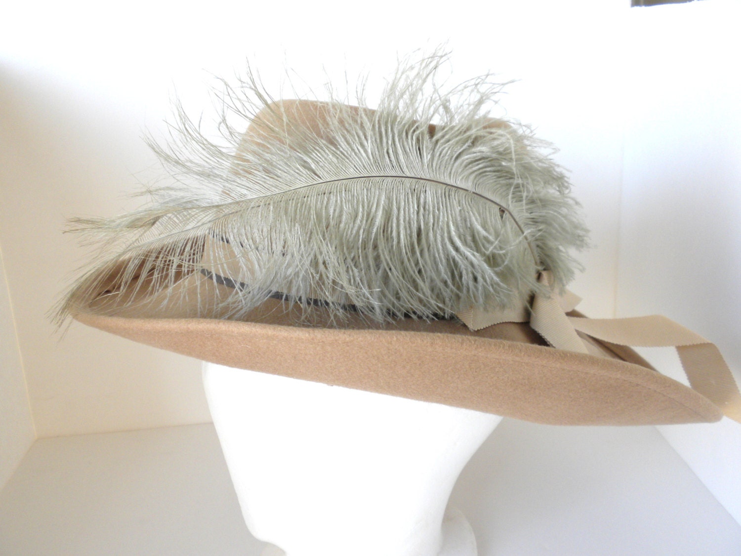 Vintage, Tan Feathered Wool Hat