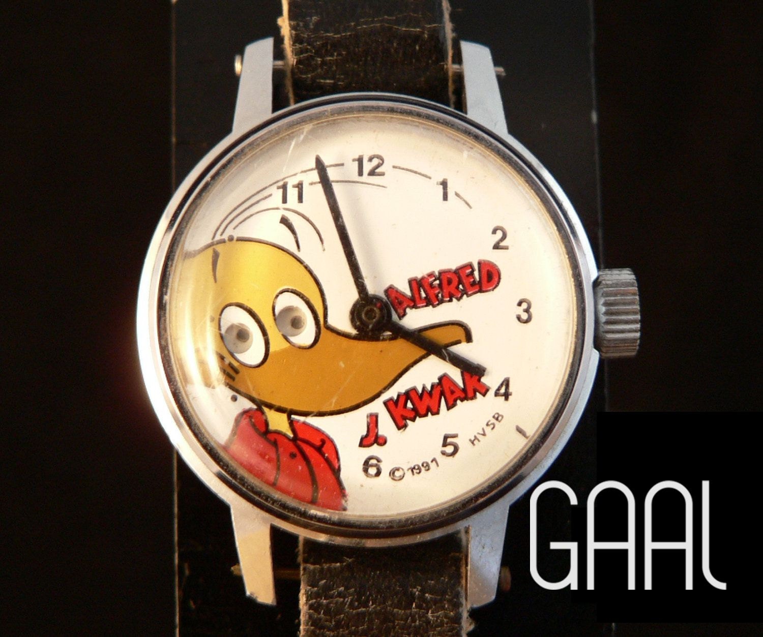 Alfred J. Kwak moving eyes watch