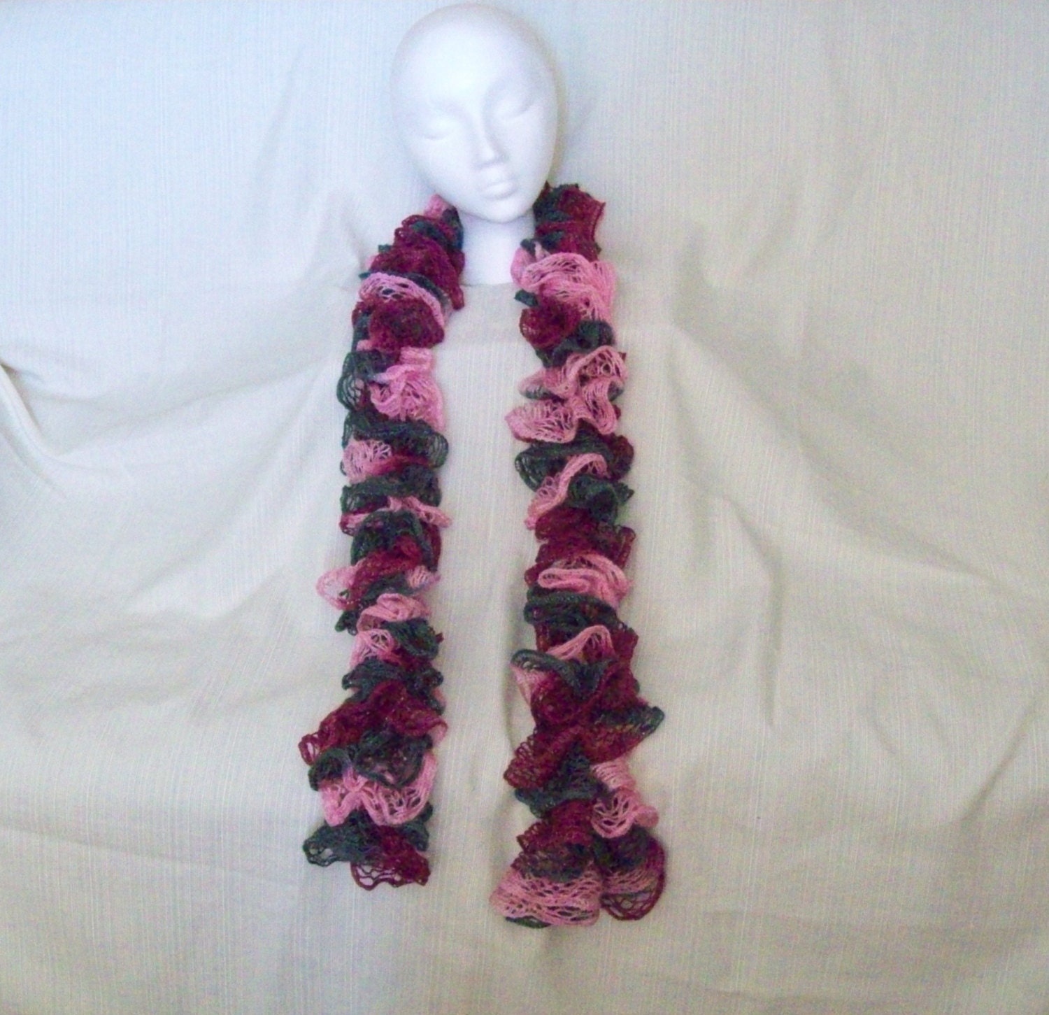 Ruffle Scarf - Pink - Maroon - Greenish Gray - Hand knit - Sashay Ballet