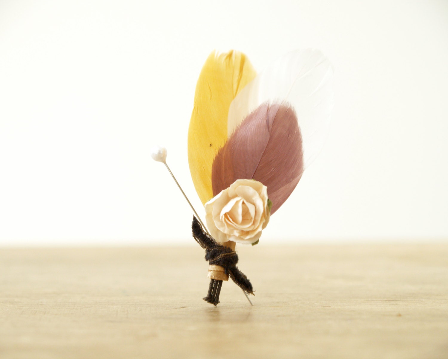 Spring Wedding Lapel Pin, Natural Hue Boutonniere, Groomsman Buttonhole, Romantic Country Vintage Peach Brown Cream Mustard Yellow, Feather