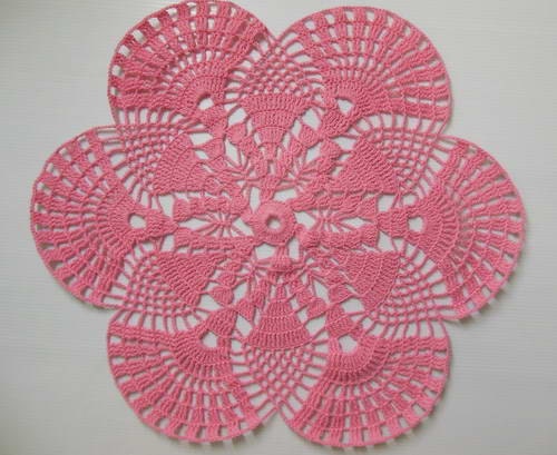 16" Pink  Pineapple Doily / Crochet doily / Pineapple round doily / Lace doily