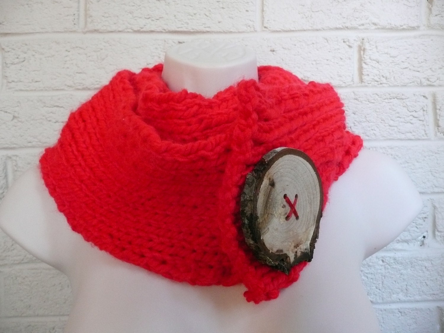 Bright Red Valentine's Day Wooden Button Scarf